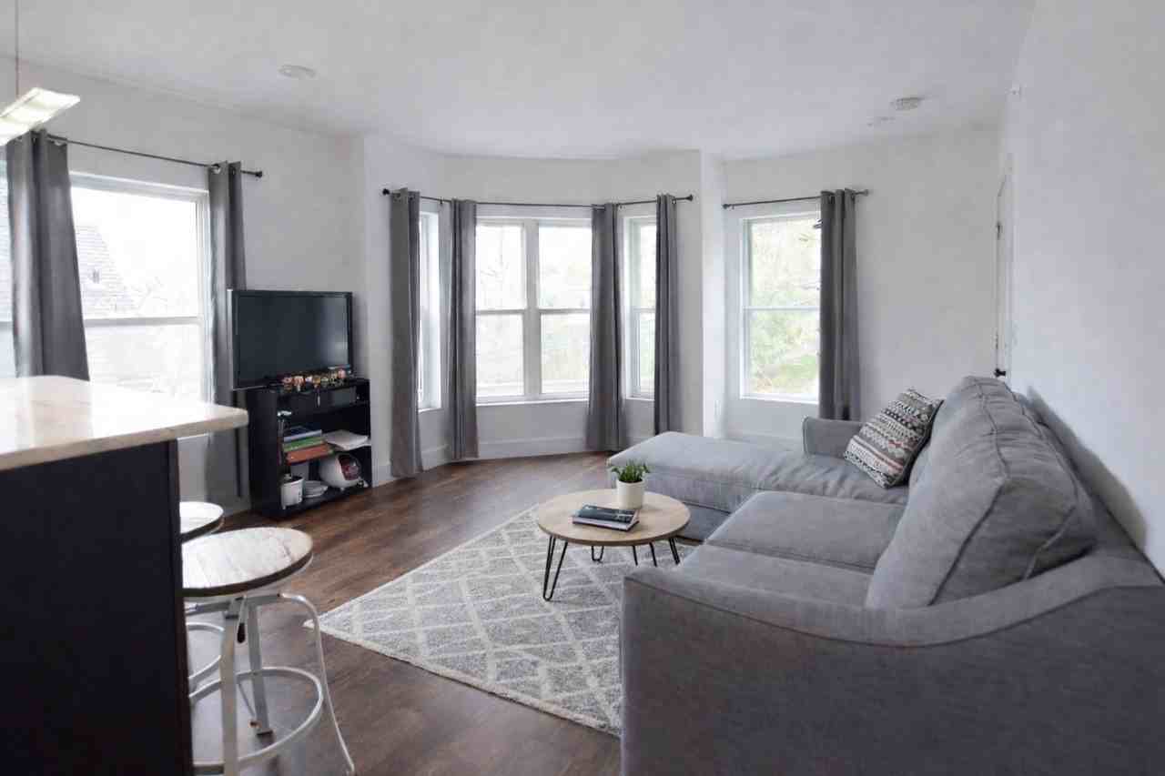 707 E Seneca St. - Photo 2 of 8