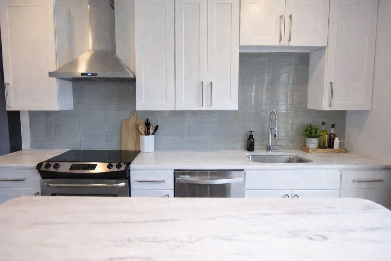 707 E Seneca St. - Photo 5 of 8