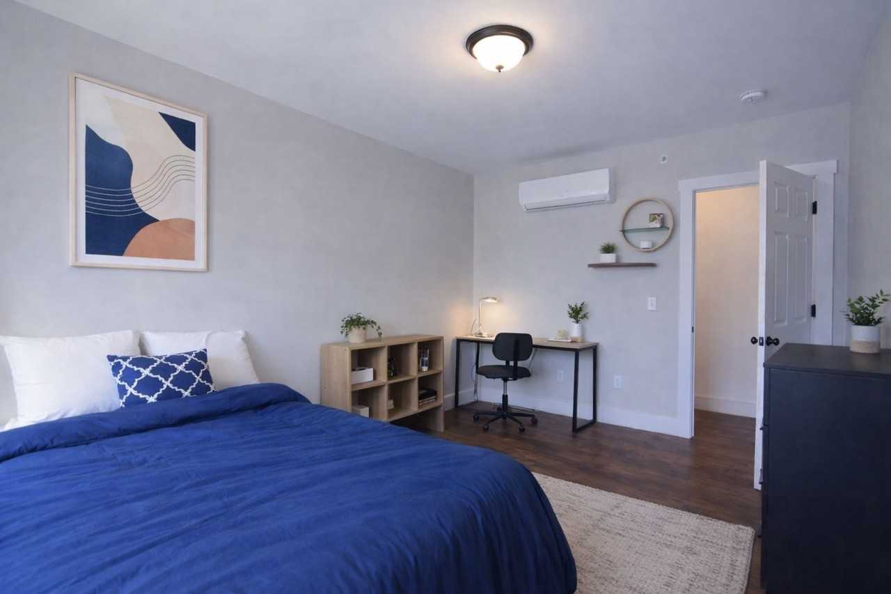 707 E Seneca St. - Photo 7 of 8