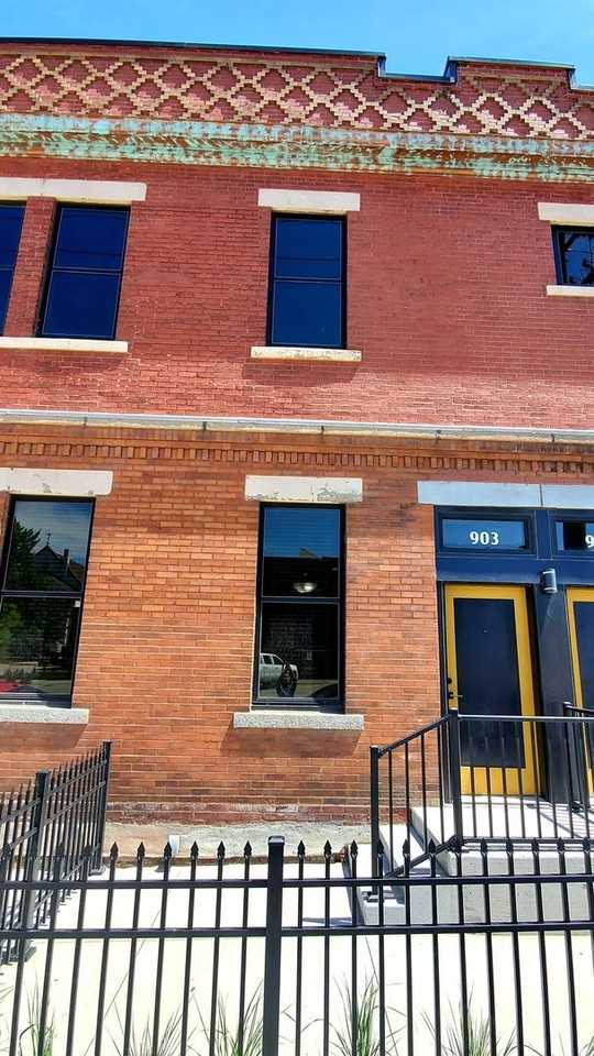 903 N 17th St - Photo 2 of 26