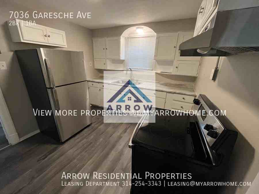 7036 Garesche Ave - Photo 2 of 17