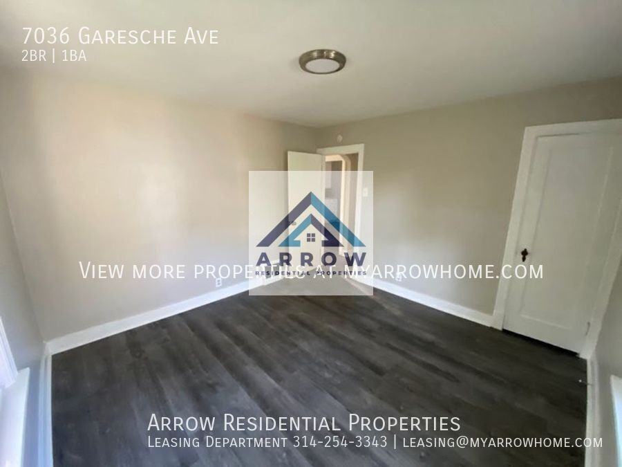 7036 Garesche Ave - Photo 7 of 17