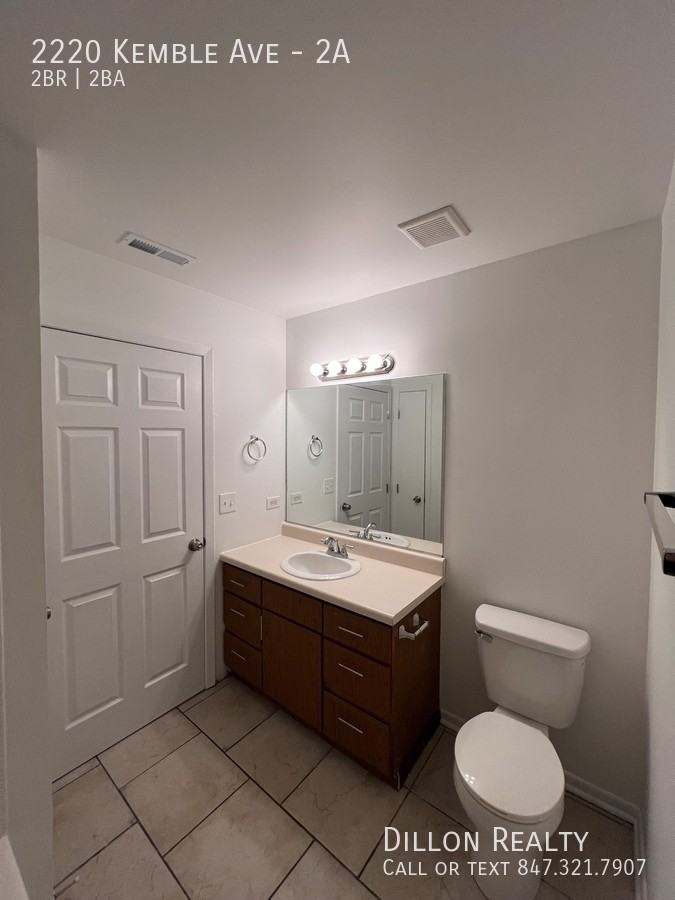 2220 Kemble Ave #2A - Photo 6 of 14