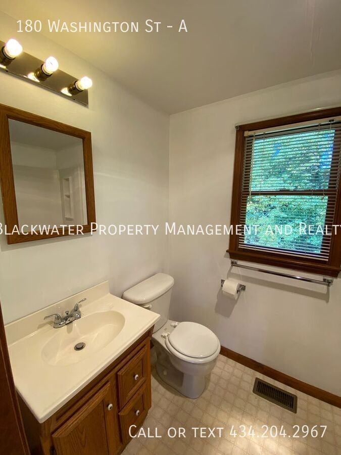 180 Washington St #A - Photo 5 of 18