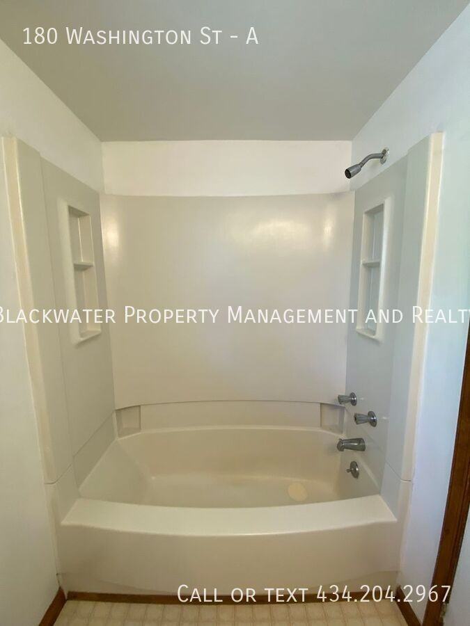 180 Washington St #A - Photo 6 of 18