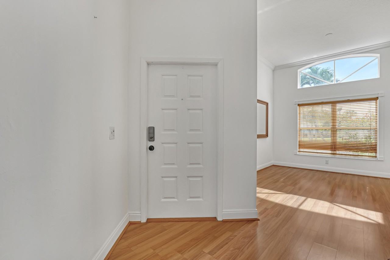 6817 Barnwell Drive - Photo 6 of 39