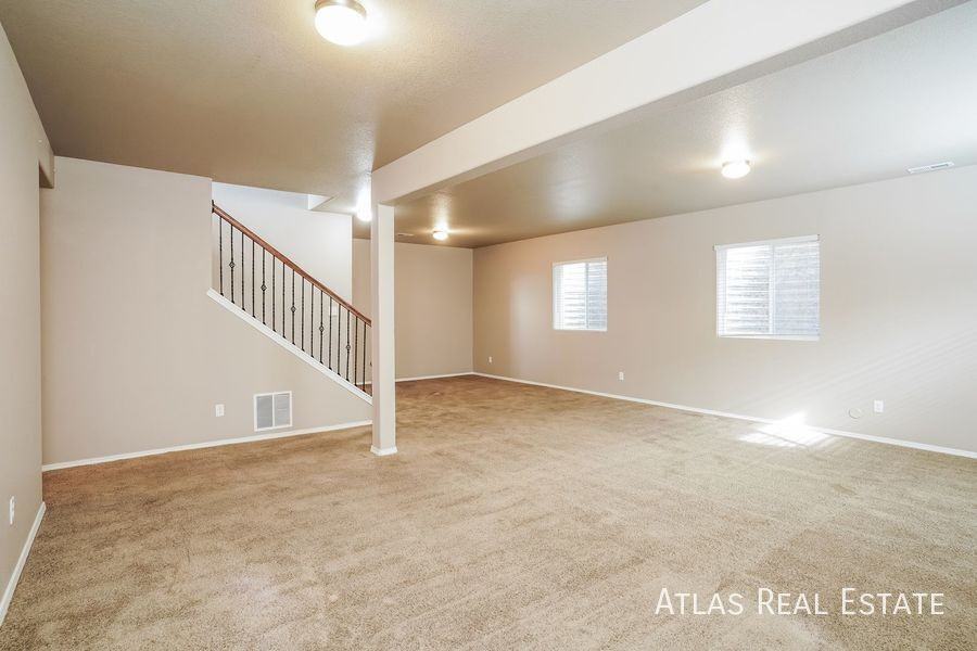 7086 Mustang Rim Dr - Photo 3 of 20