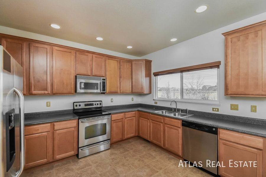 430 Winebrook Way - Photo 7 of 20