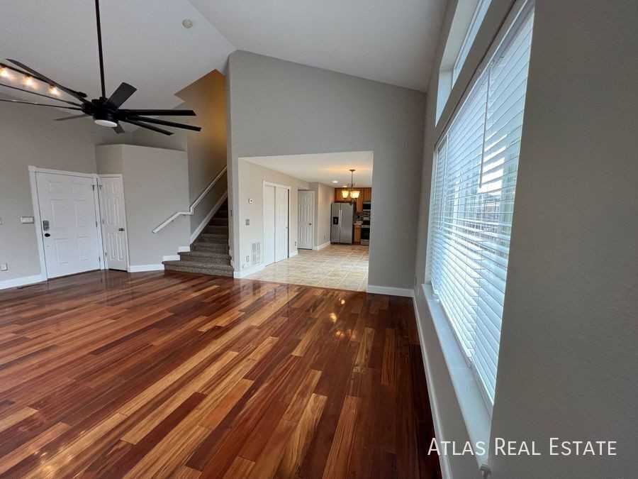 4413 Centerville Dr - Photo 3 of 18