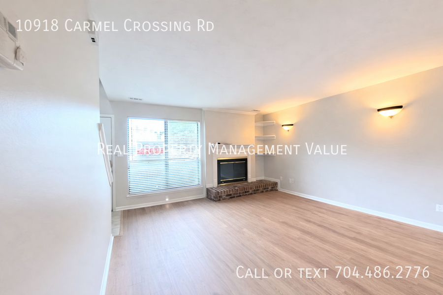 10918 Carmel Crossing Rd - Photo 7 of 30