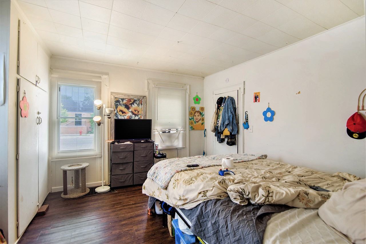 428 S Division St #1 - Photo 6 of 6