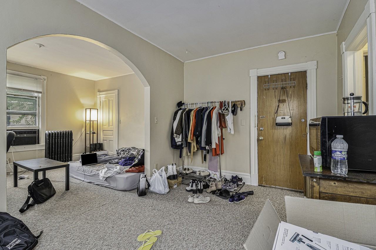 826 Mckinley Ave #3 - Photo 3 of 9