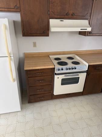 2458 Siskiyou Blvd #2458 - Photo 2 of 12