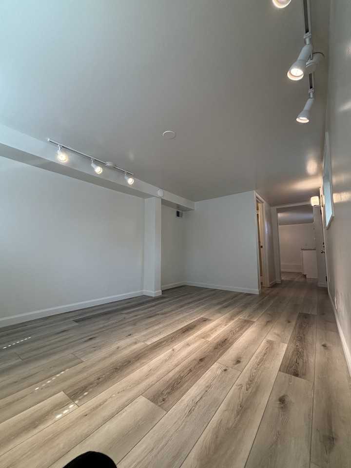 1183 Prospect St #1183STUDIO - Photo 5 of 10