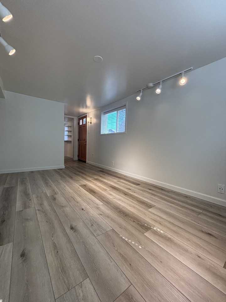 1183 Prospect St #1183STUDIO - Photo 6 of 10