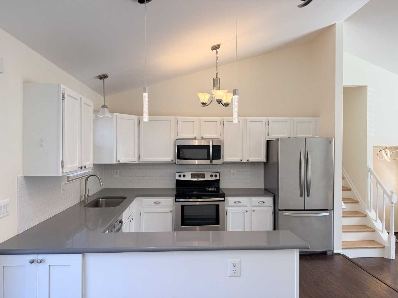 30 Bentley Dr #NA - Photo 4 of 18