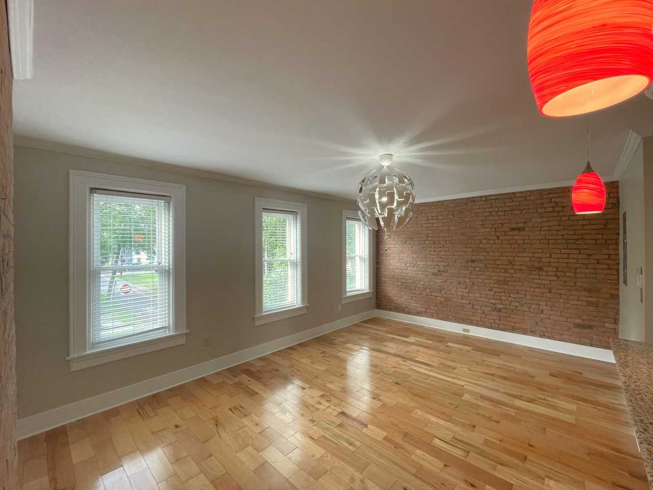 399 W Water St #4 - Photo 2 of 26