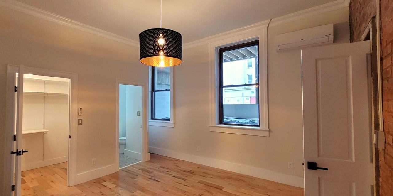 110 Baldwin St #203 - Photo 7 of 22