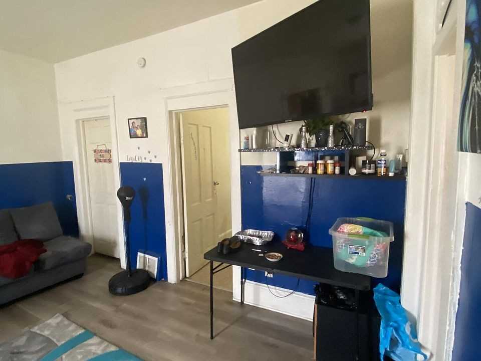 2769 N 27th St - Photo 4 of 9