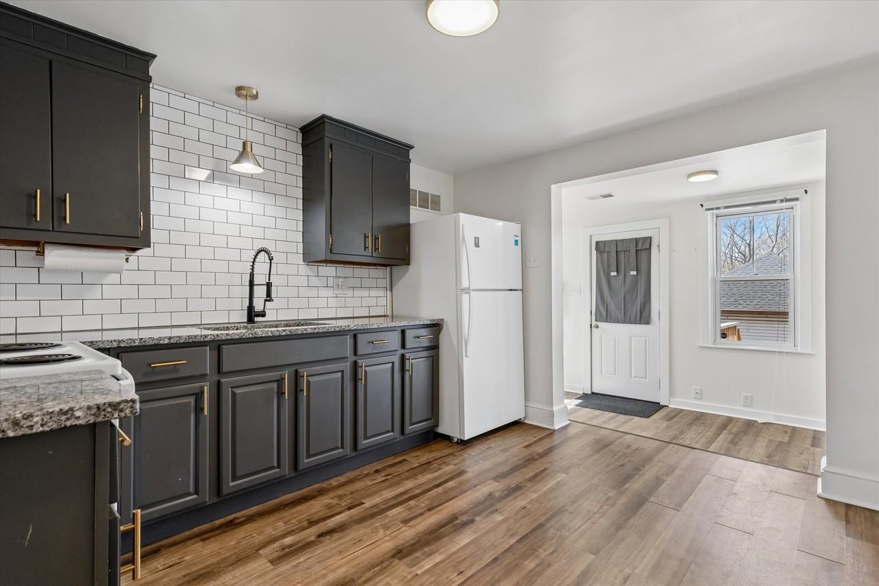 333 S Hanover St #2 - Photo 6 of 15