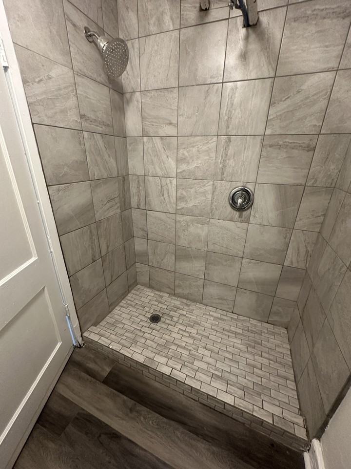 5933 Park Pl #13 - Photo 5 of 9