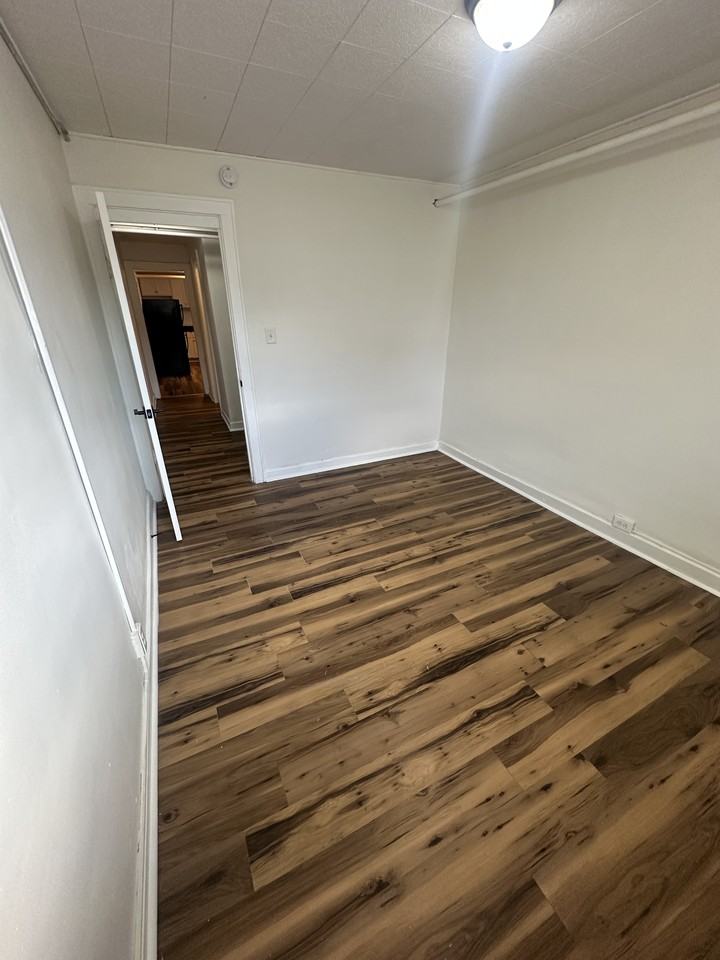 5933 Park Pl #13 - Photo 6 of 9