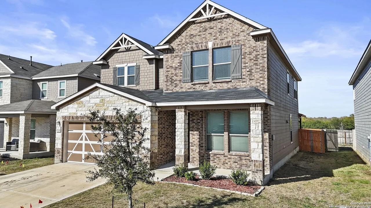 5539 Castle Brook Dr #NA - Photo 2 of 23