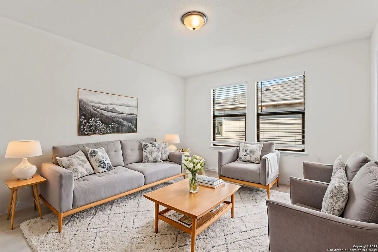 5539 Castle Brook Dr #NA - Photo 4 of 23