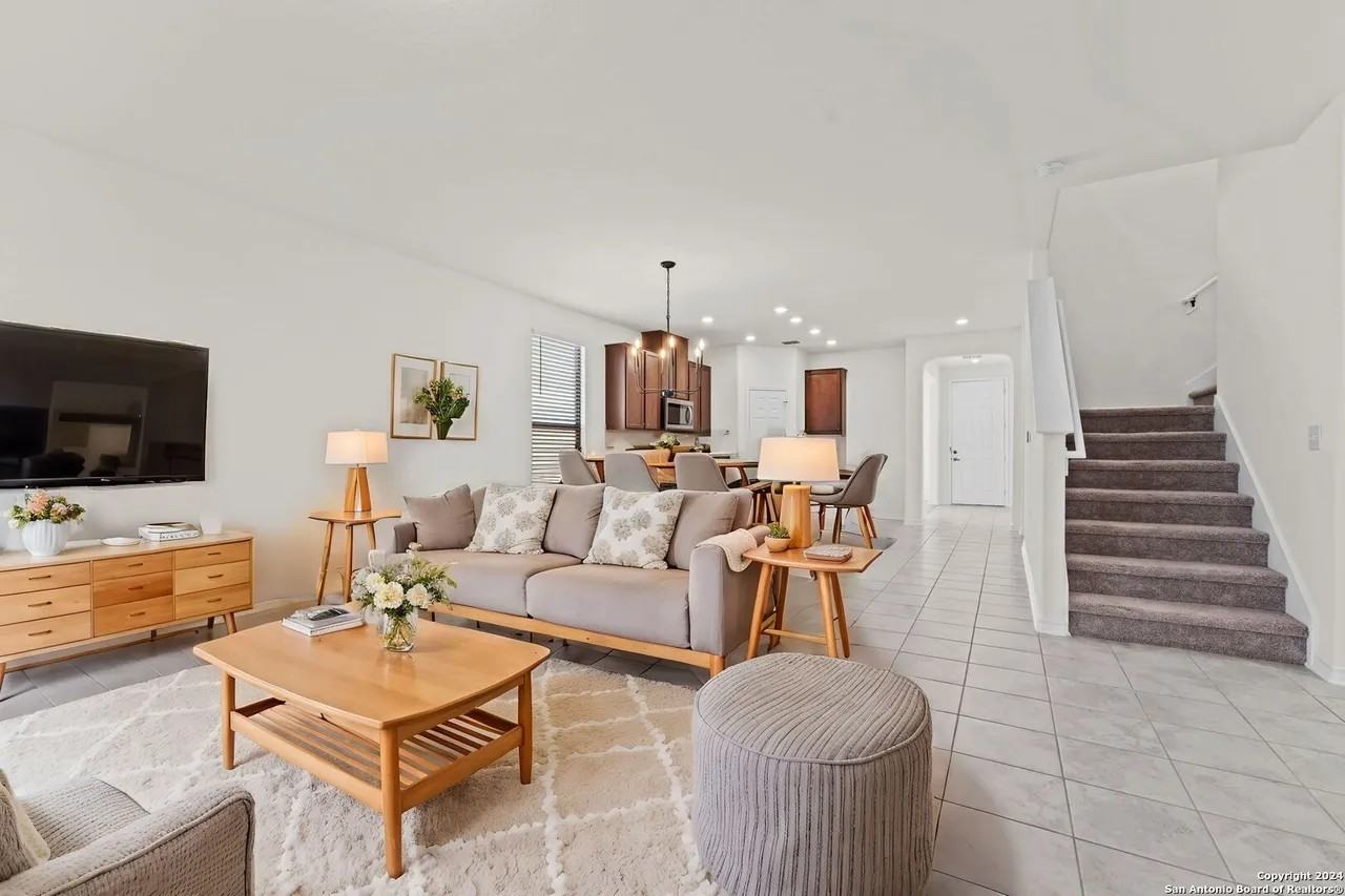 5539 Castle Brook Dr #NA - Photo 6 of 23