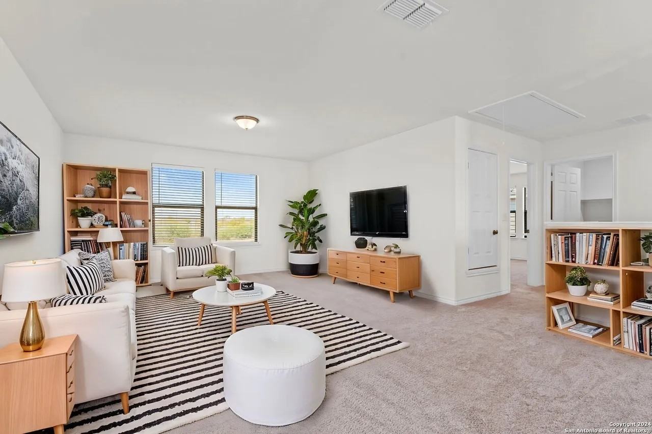 5539 Castle Brook Dr #NA - Photo 7 of 23