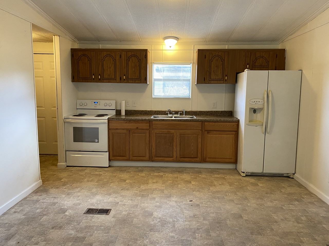 5982 Williams Rd #NA - Photo 5 of 9