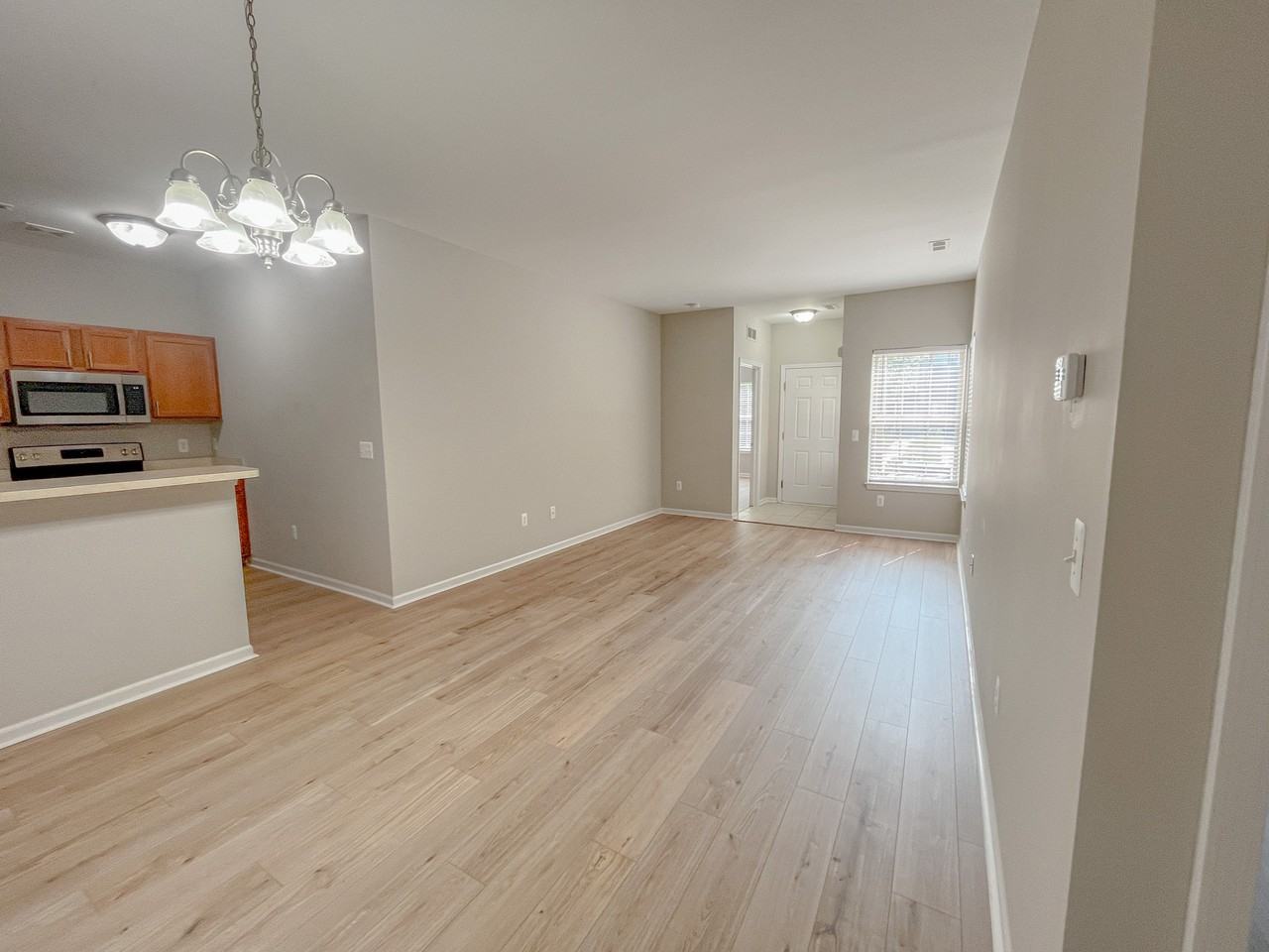 23855 Greenwood Dr - Photo 6 of 25