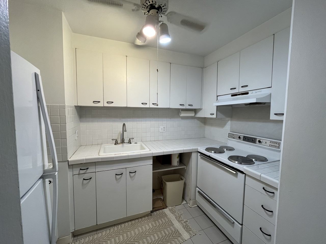 1505 Alexander St #1001 - Photo 3 of 10