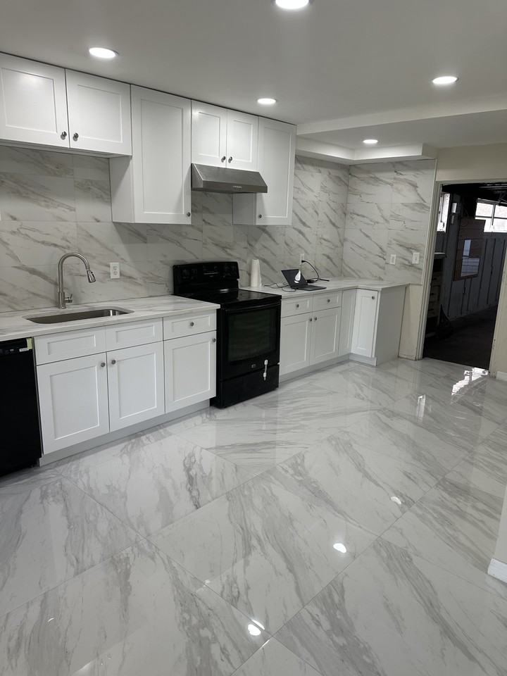 4909 N Darby Ave #NA - Photo 6 of 8