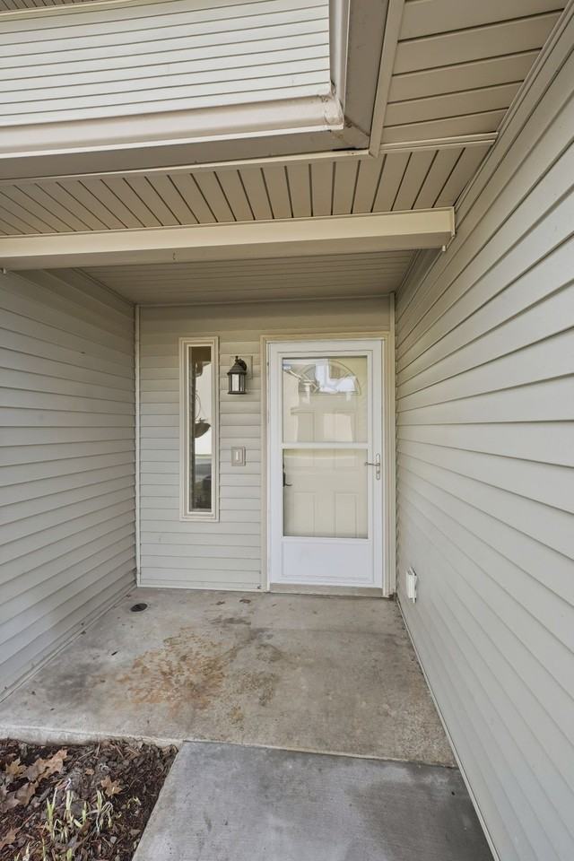 176 E Maryanna Ln #0 - Photo 2 of 22