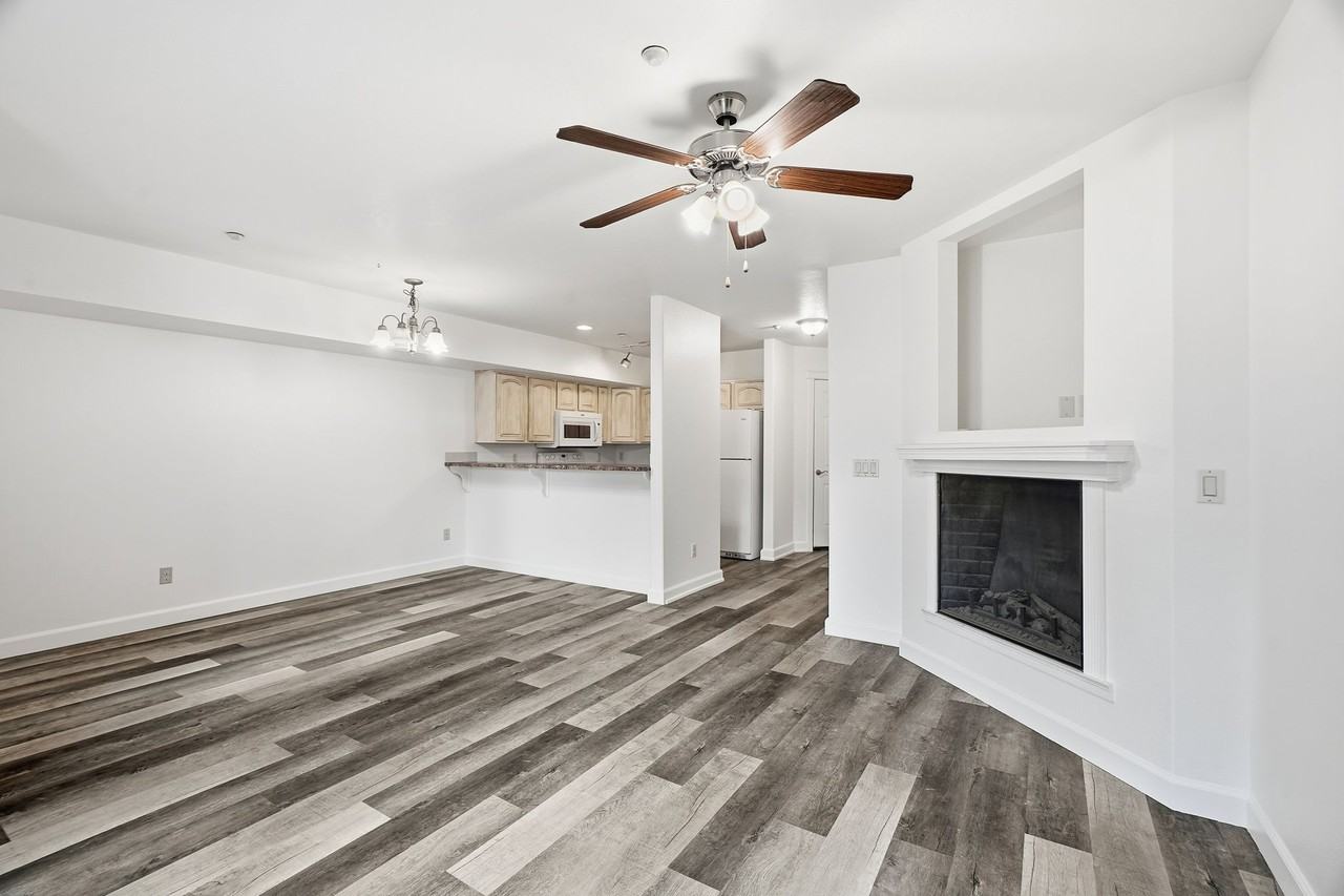 176 E Maryanna Ln #0 - Photo 6 of 22