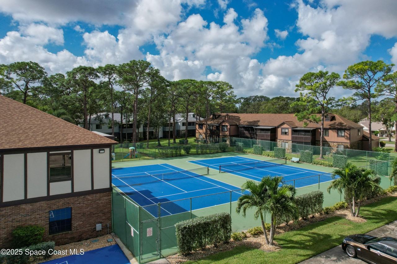 9012 Scarsdale Ct #901229D - Photo 4 of 47