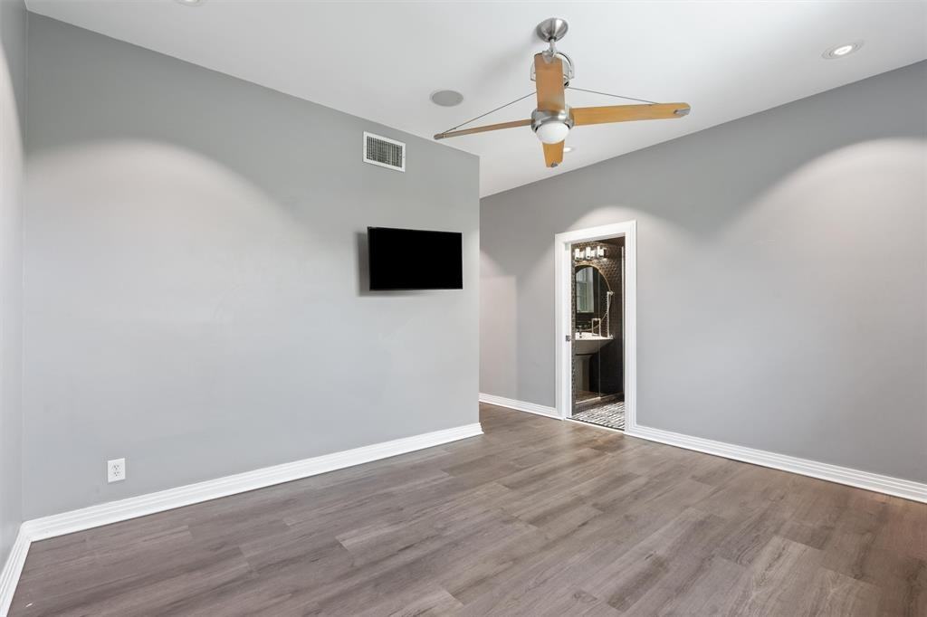1215 Tequesta St #1215 - Photo 3 of 16