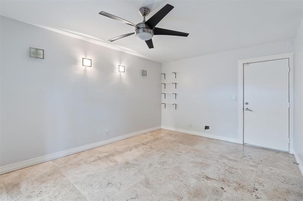 1215 Tequesta St #1215 - Photo 5 of 16