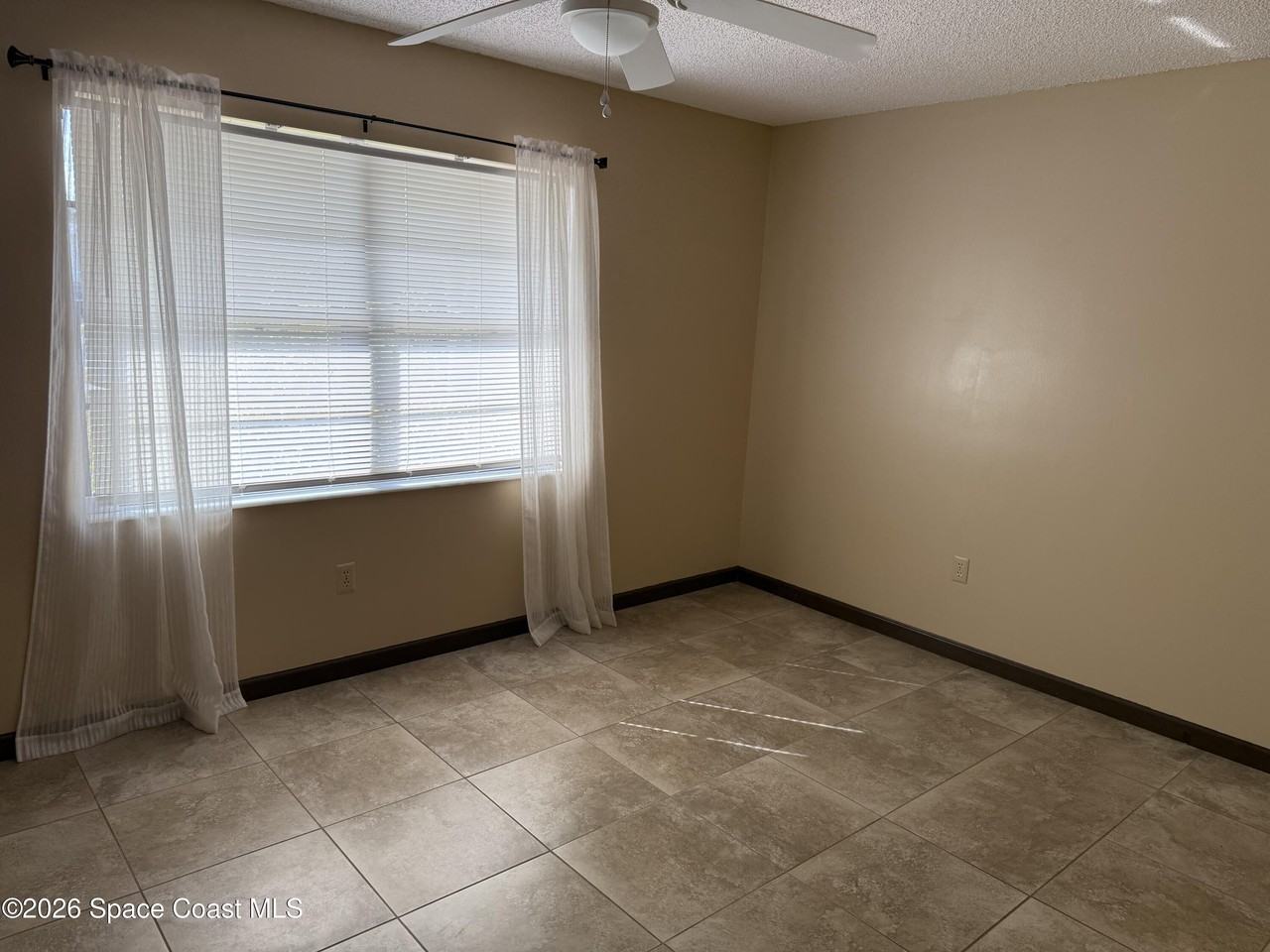 472 Newfound Harbor Dr #472 - Photo 6 of 20