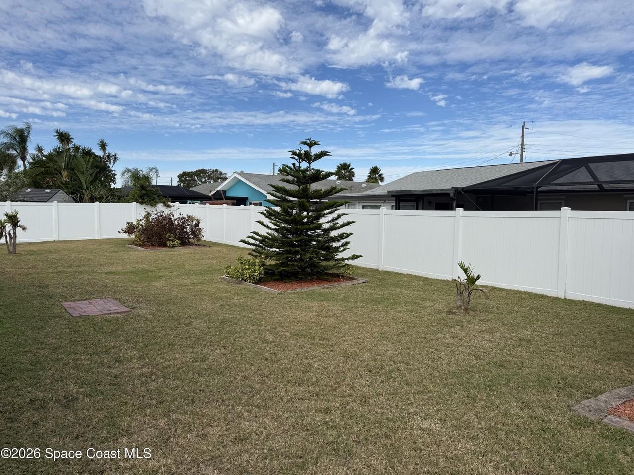 472 Newfound Harbor Dr #472 - Photo 7 of 20