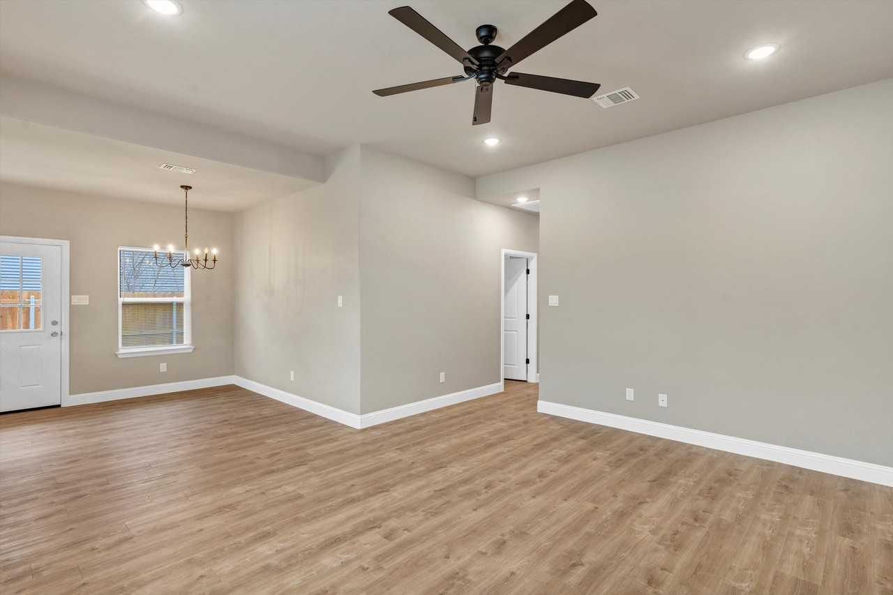 404 Lakeview St #A - Photo 5 of 14