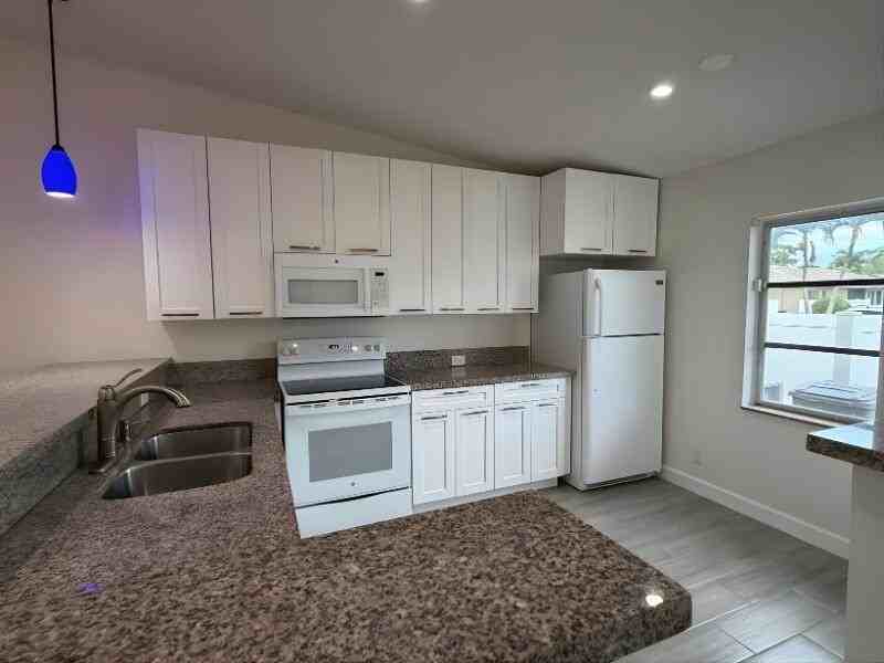 18867 Candlewick Dr #18867 - Photo 6 of 21