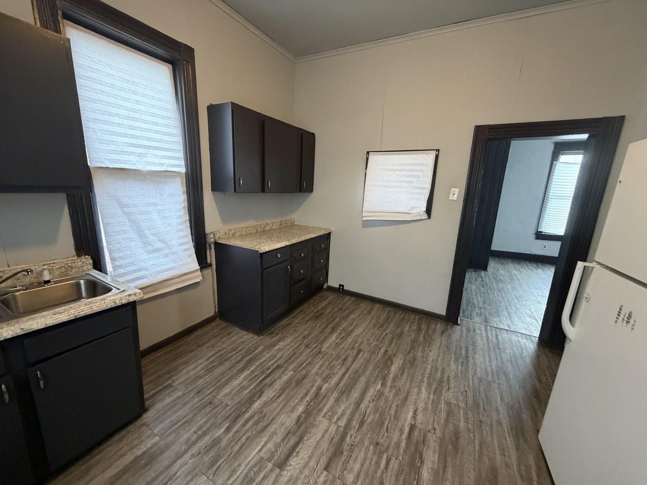 18 S Collett St #S - Photo 3 of 11