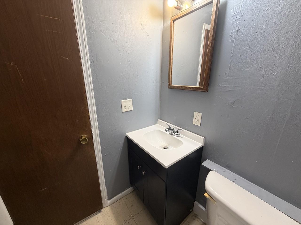 1003 Shasta Dr - Photo 5 of 13