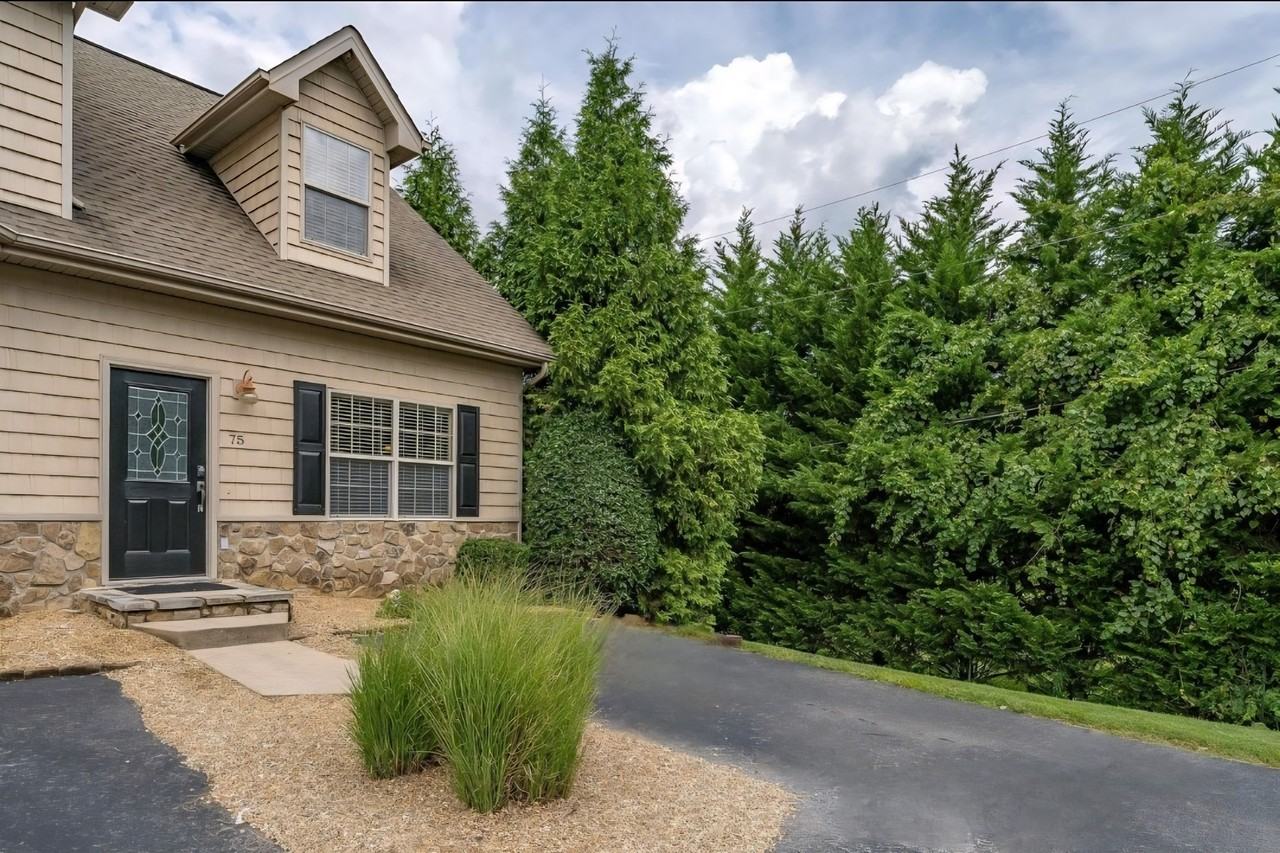 75 Stonebriar Ct #75 - Photo 2 of 50