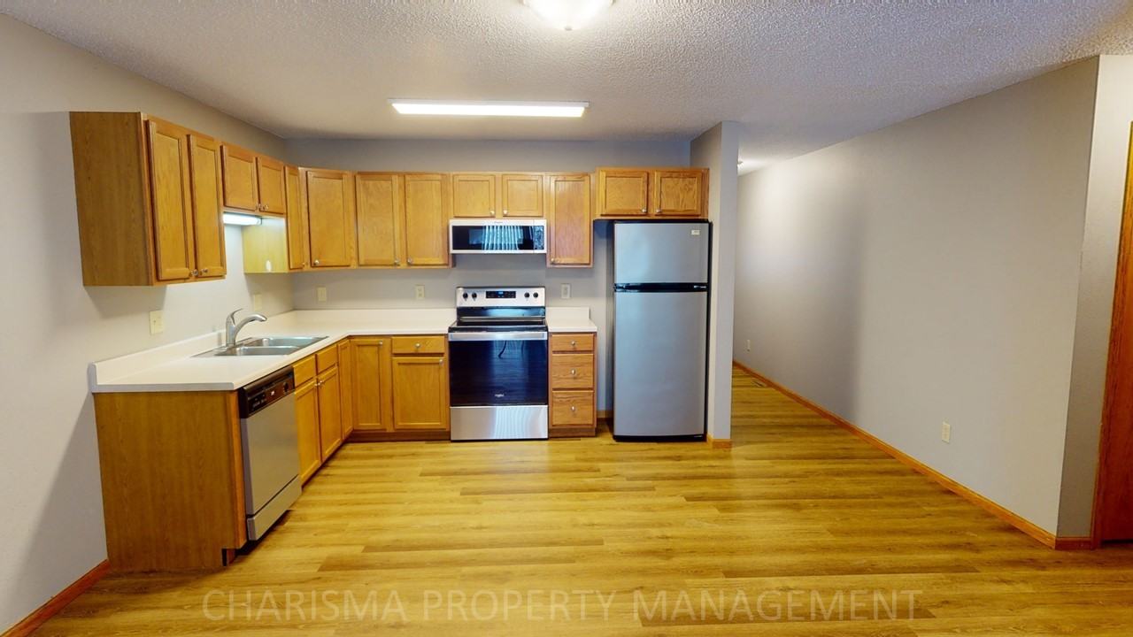 626 N Sycamore Ave #104 - Photo 6 of 22