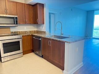 350 North Federal Highway #1006 - Photo 2 of 32