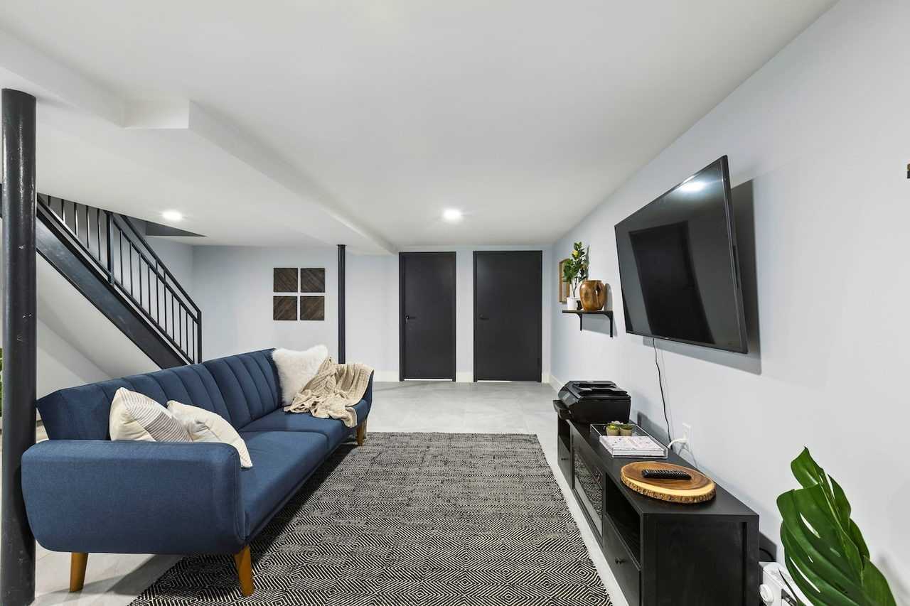 1389 Flatbush Ave, Brooklyn, NY, 11210 #4 - Photo 4 of 8