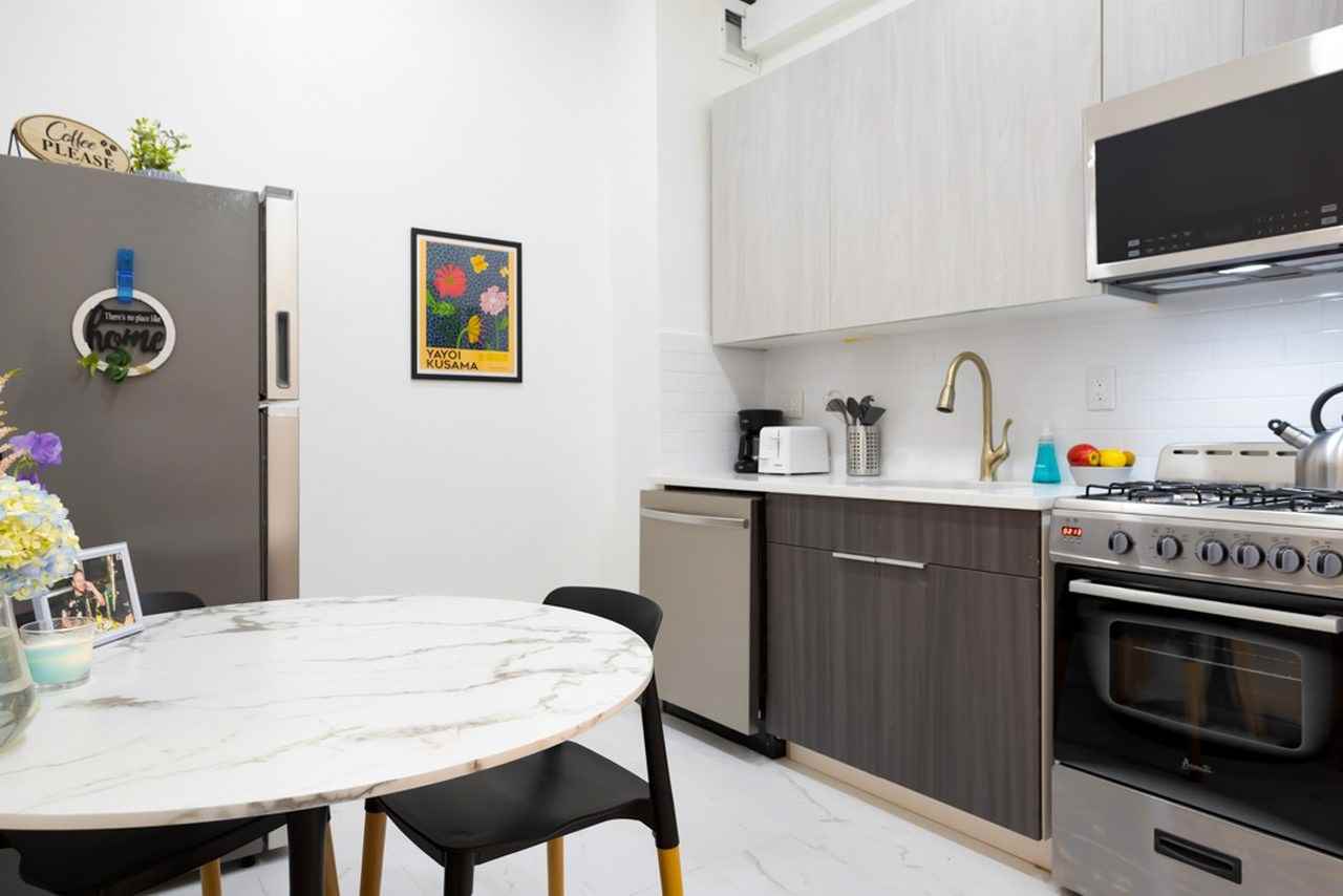 111 E 38th St, New York, NY 10016 #1 - Photo 5 of 6
